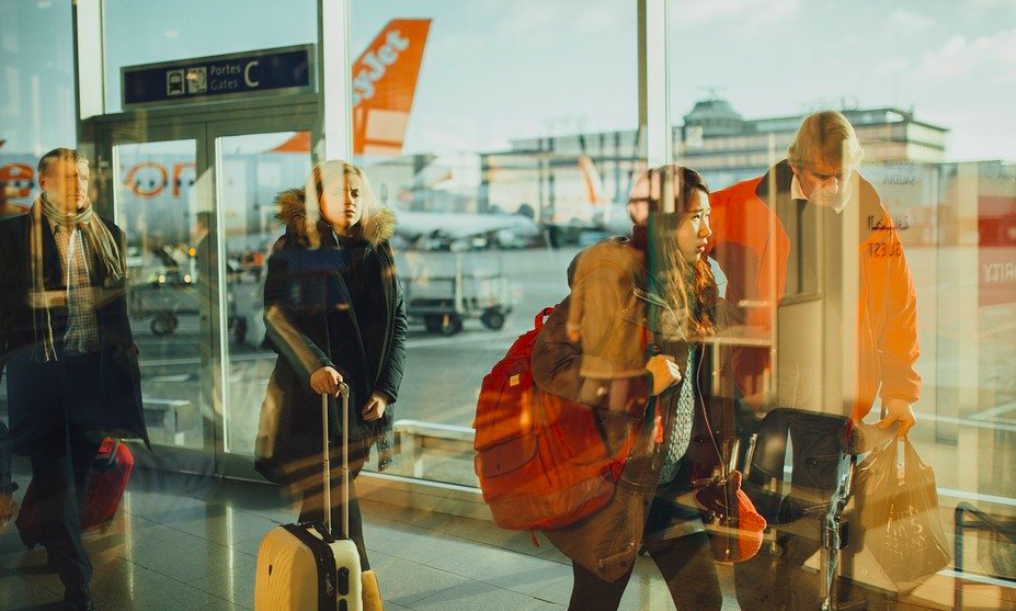 Tests Covid-19 pour entrer en Corse : le Gouvernement demande au préfet et à l'ARS de préparer une stratégie 