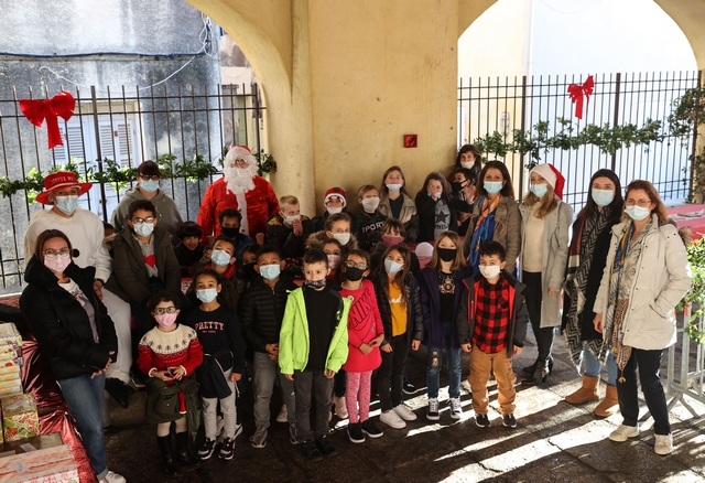 Noël des enfants de l'école Bariani à Calvi