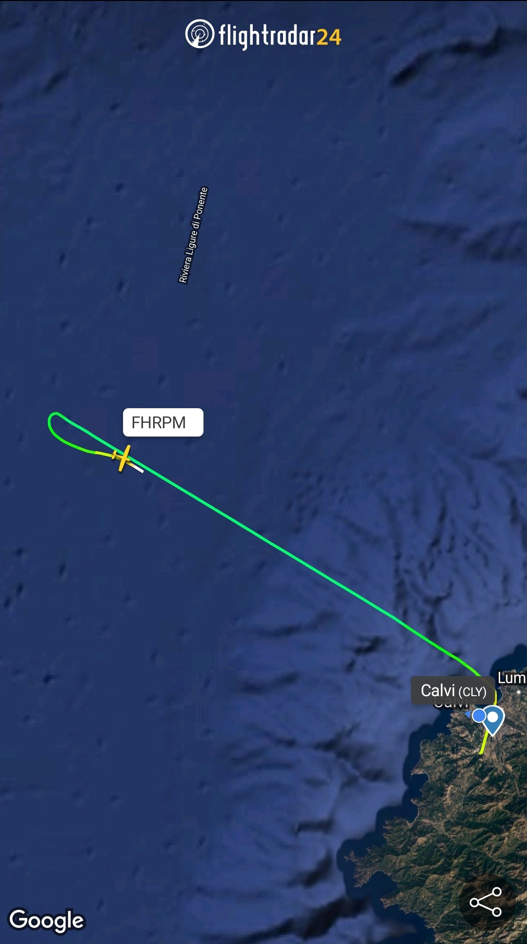 L'avion de tourisme avec 3 personnes à son bord a fait demi-tour vers Calvi avant d'amerrir en mer