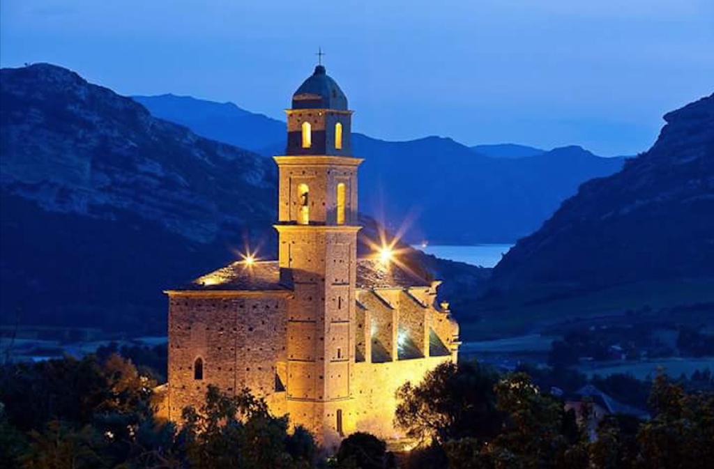 L'église San Martinu de Patrimoniu, point de départ en Corse d'A Via San Martinu, itinéraire culturel européen. Photo Jean-Baptiste Andreani.