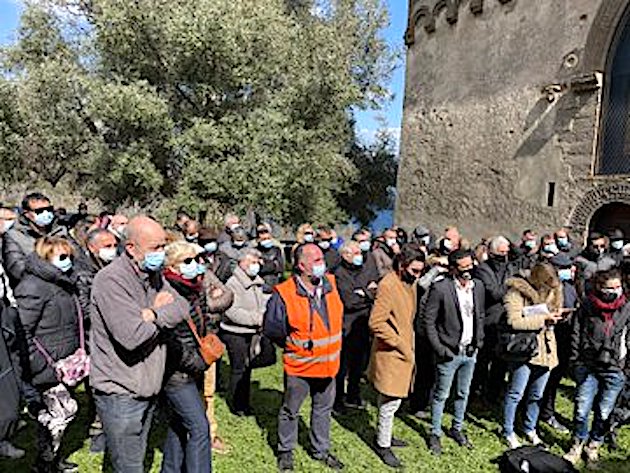 Menaces au maire Siscu : forte mobilisation à Santa Catalina