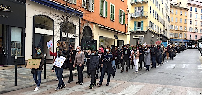 Plus de 200 personnes ont marché pour le climat à Bastia