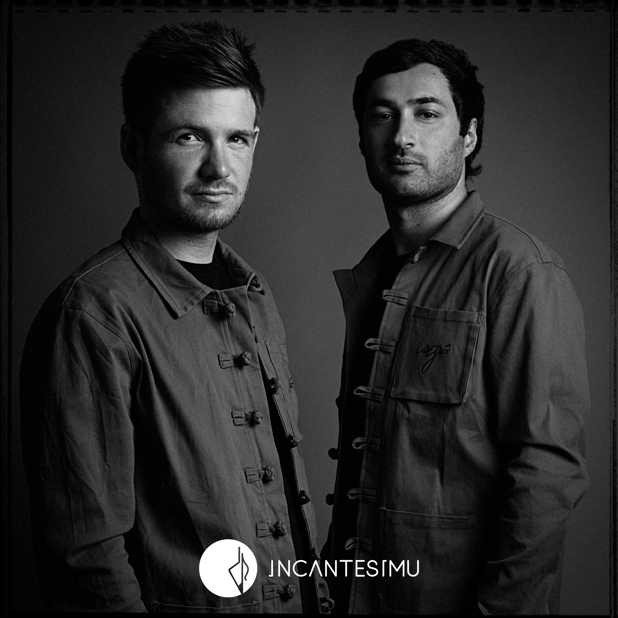 Ghjiseppu Pastinelli et Yvan Hébert, membres du groupe Incantèsimu. Crédits Photo : Sylvie Lezier Photographies