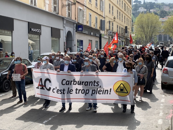 Cherté des carburants en Corse : une timide mobilisation ce samedi à Bastia 
