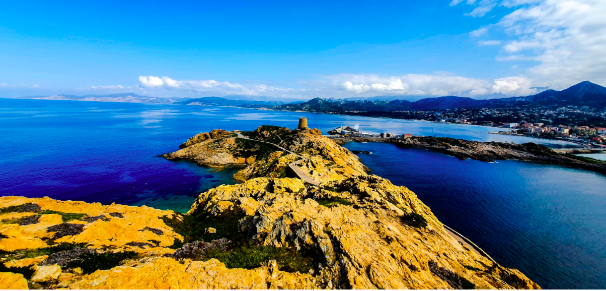 phare de Petra Fanale di Petra (photo  Valerie Bequin)