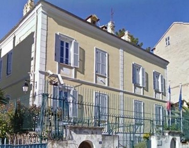 Tirs contre la sous-préfecture de Corte : pour les élus insulaires "Il est grand temps que tout cela cesse"