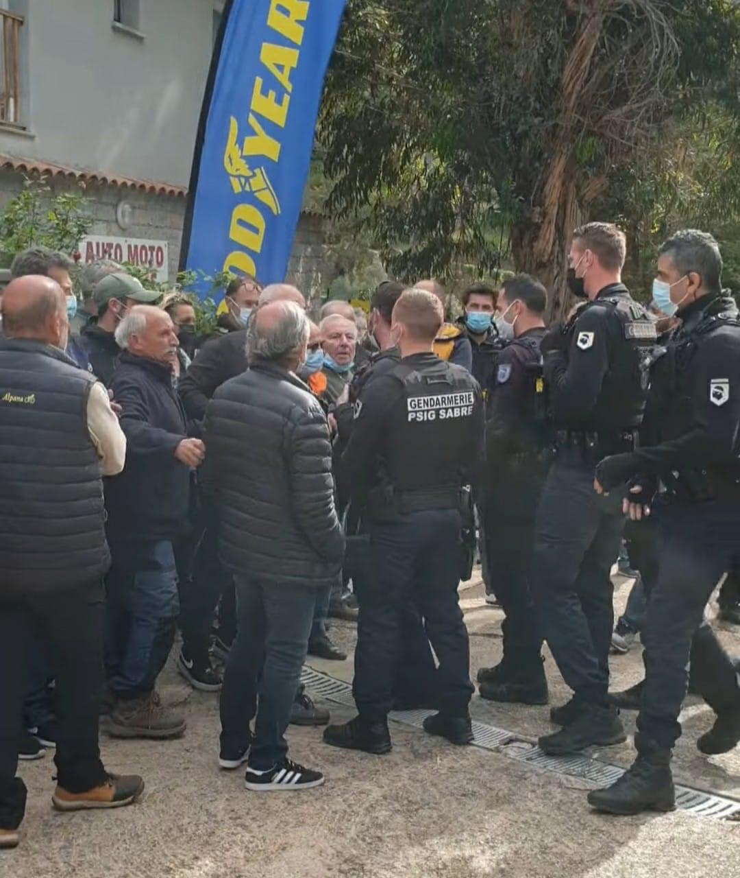 Photo page Facebook Core on Fronte