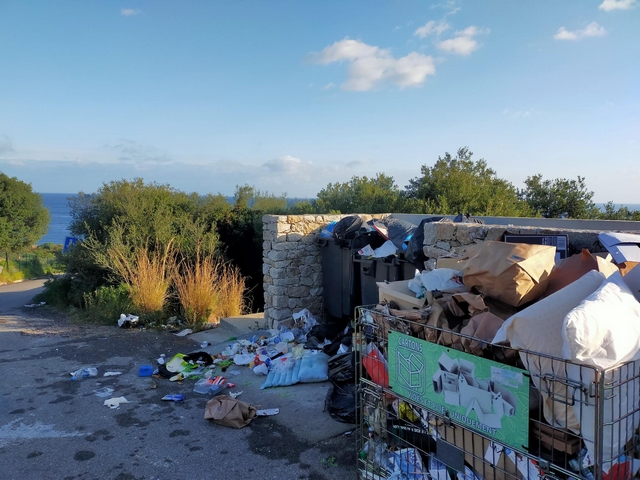 Un endroit paradisiaque de Corbara souillé par les ordures ménagères