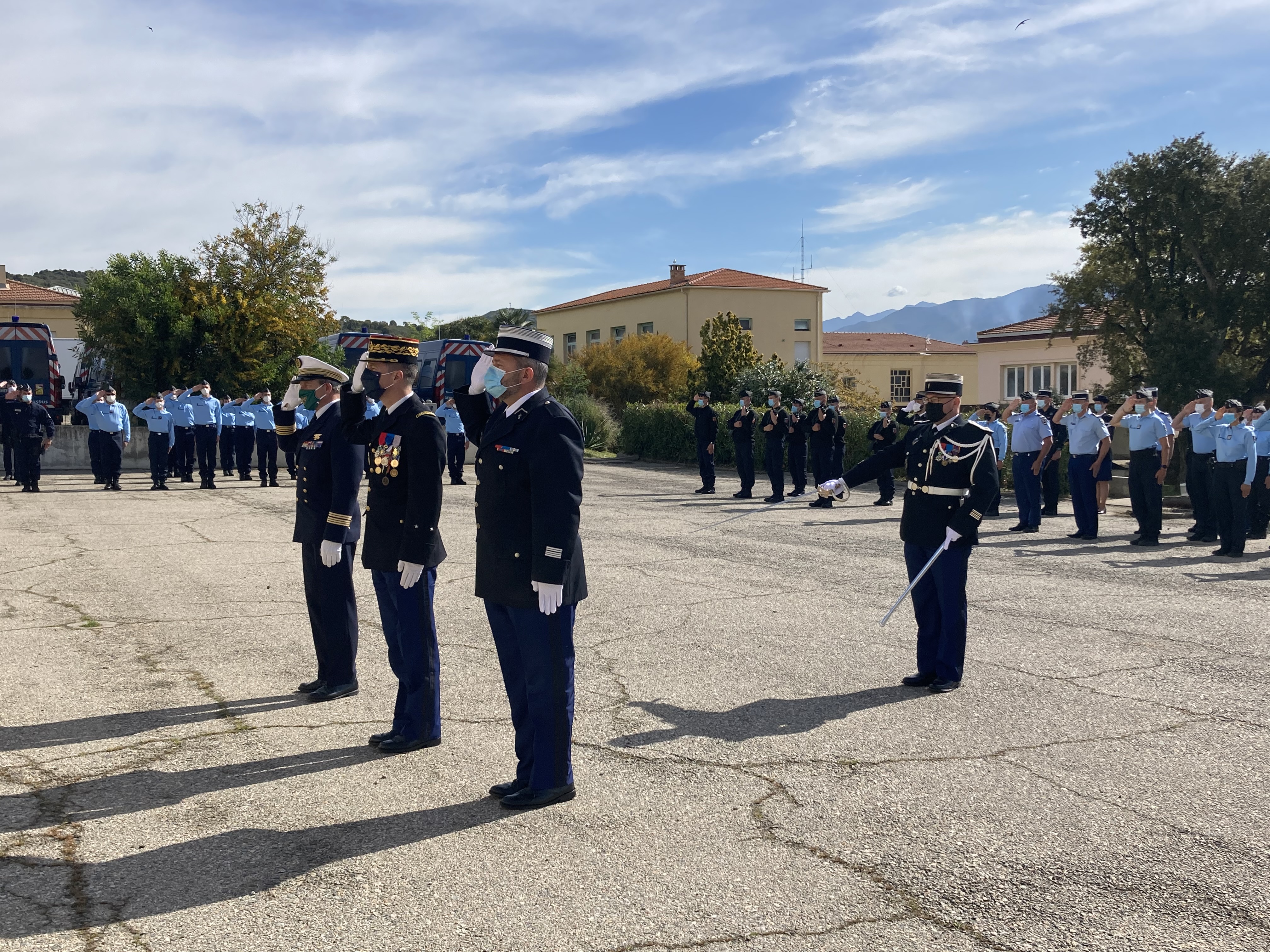 À Aspretto, la gendarmerie a rendu hommage à Stéphanie Monfermé. (Photo Julia Sereni)
