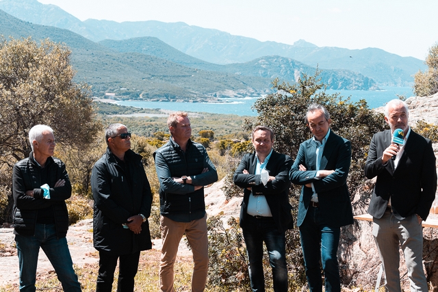 Les frères Grisoli (au centre) Photos Eyefinity Prod/Kevin Guizol)