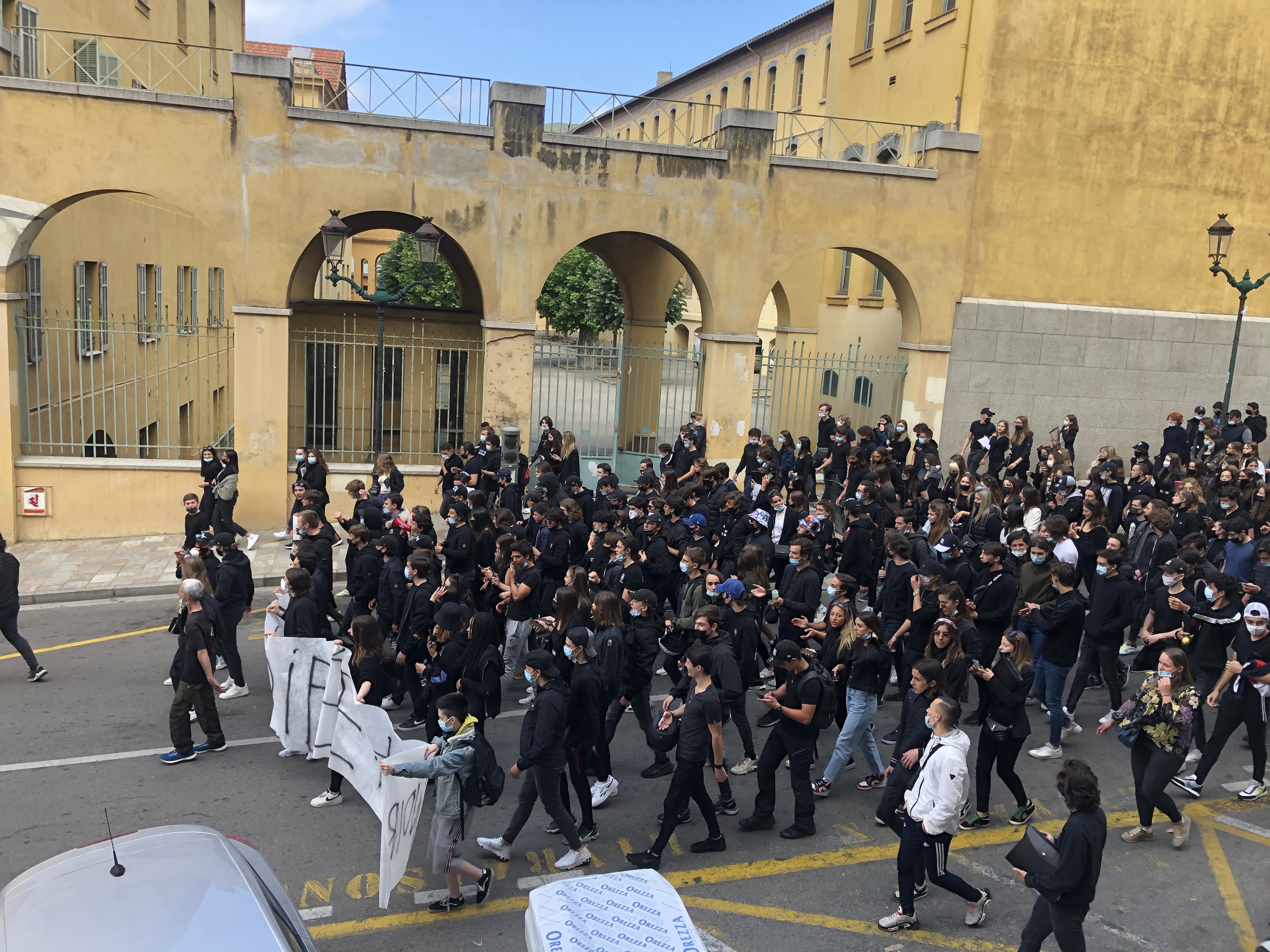 (Photo et vidéo Michel Luccioni)