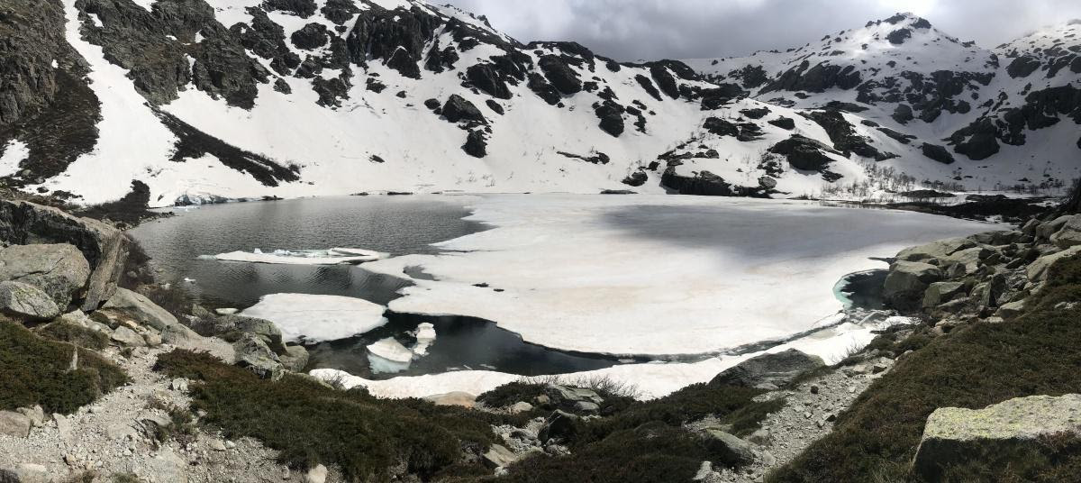 La photo du jour : le Melu toujours à moitié gelé 