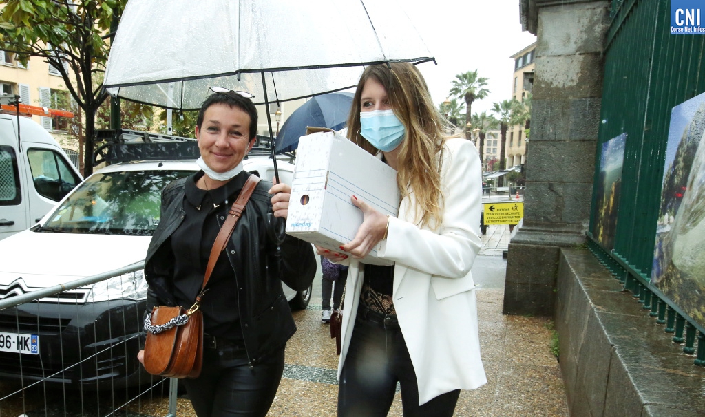 Carine Leroy et Alexandra Bischof ont déposé la liste Corsica Libera. Photo : Michel Luccioni