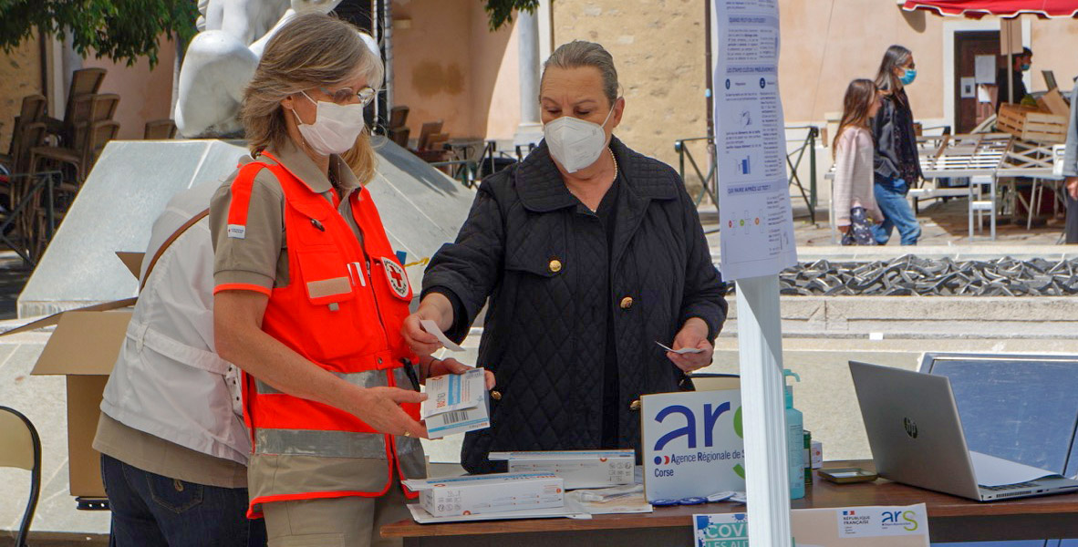 Covid-19 : Des autotests distribués gratuitement au marché de Bastia