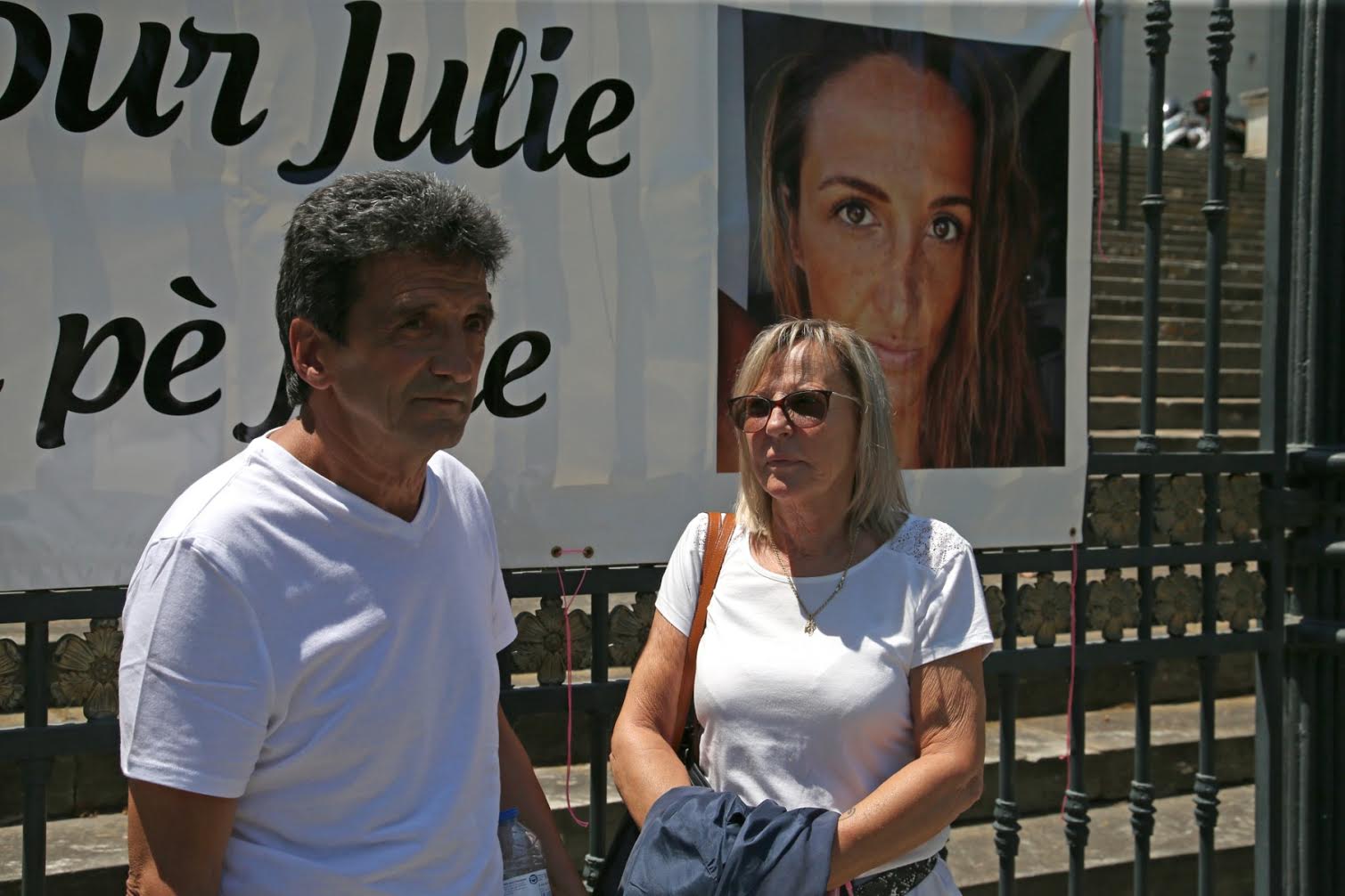 Les parents de Julie Douib  (/AFP/Pascal POCHARD-CASABIANCA)