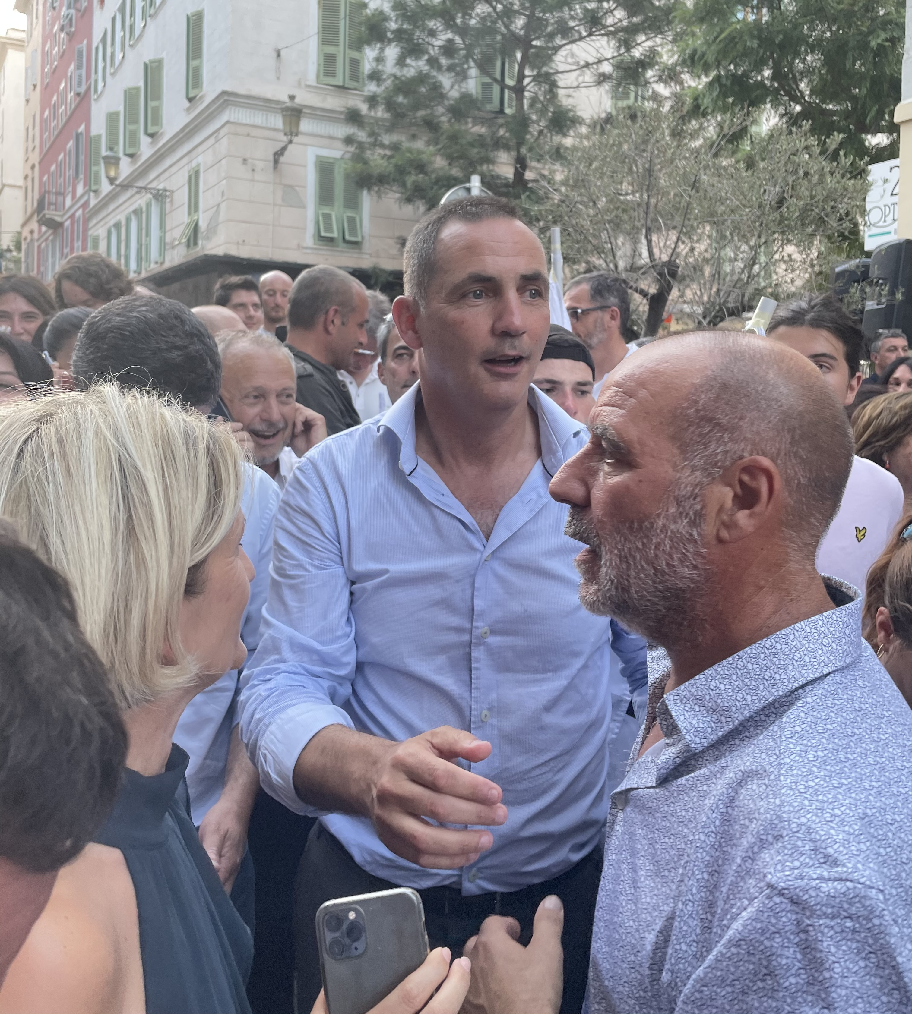 Gilles Simeoni à l'annonce de sa victoire. Photo CNI.