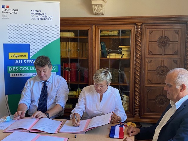 François Ravier, Préfet de la Haute-Corse, Mme Anne-Laure Santucci, maire de Luri, M. Patrick Sanguinetti, Président de la CC du Cap Corse