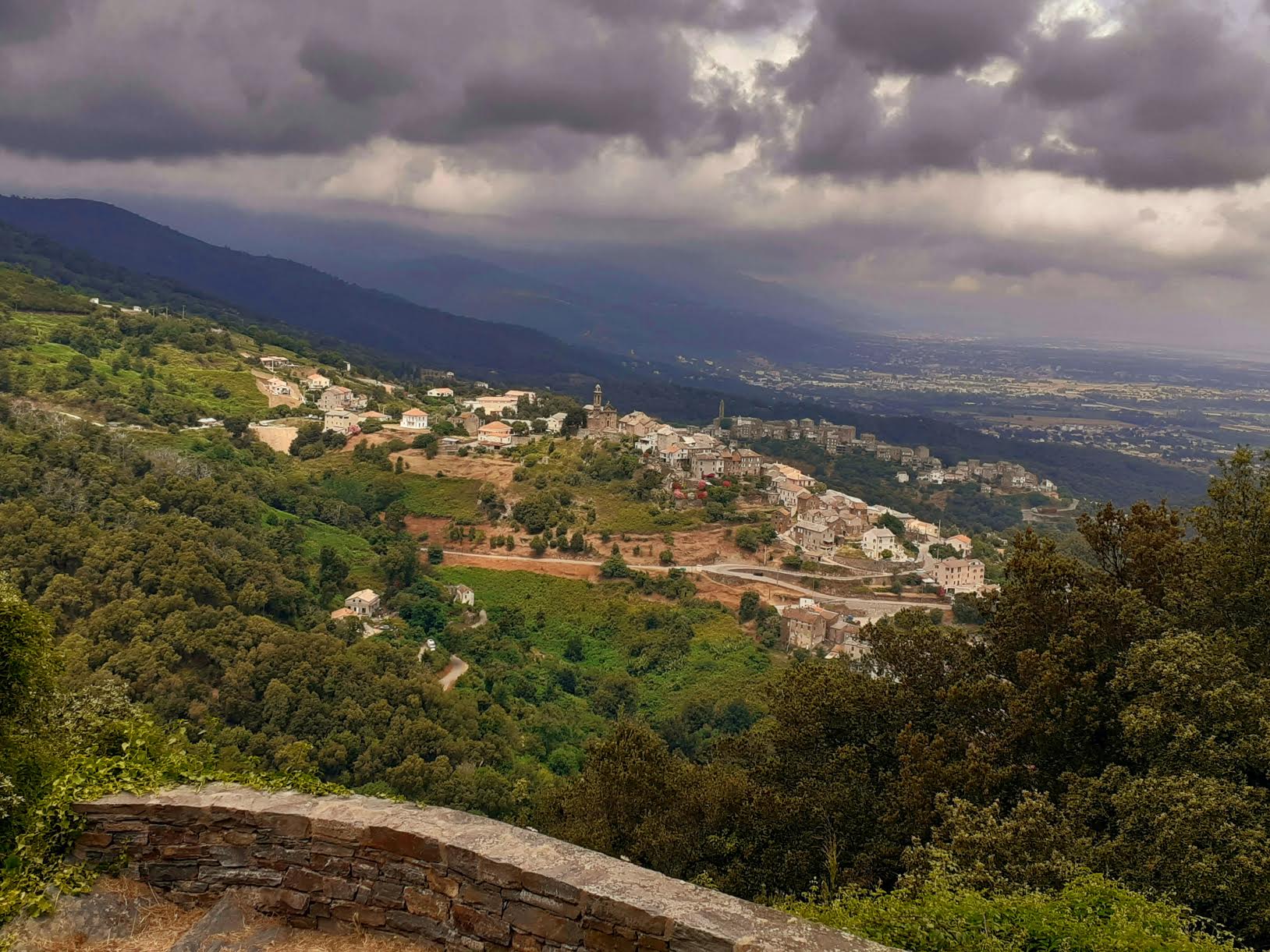 Sorbo Ocagnano e A Vinzulasca visti dà A Penta di Casinca (Françoise Geronimi)