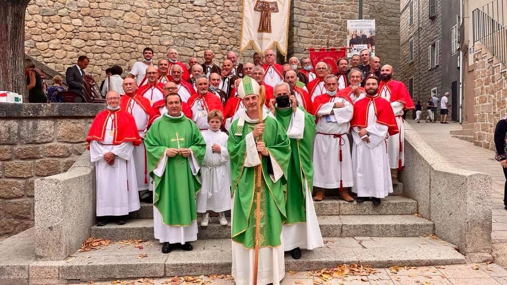 Installation du Père Grégoire et du Père Bertoni le 26 septembre dernier.