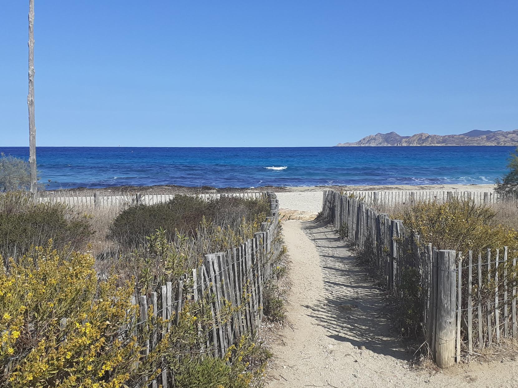 La plage de Losari (Françoise Geronimi)