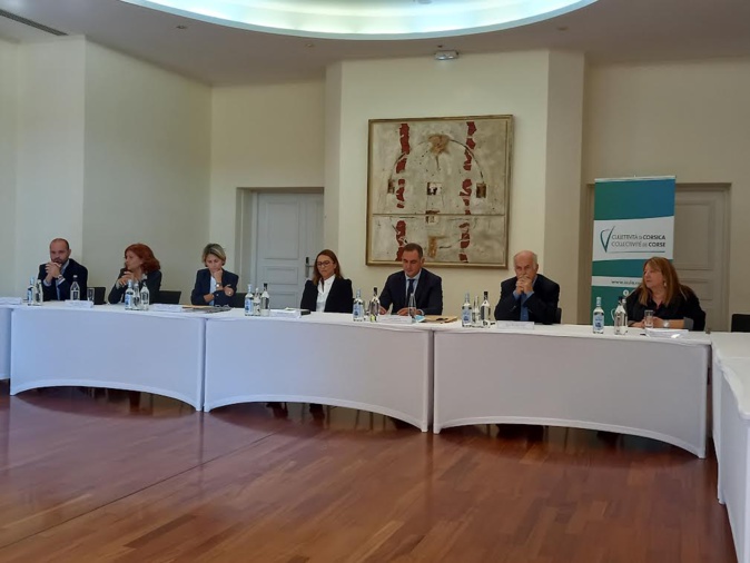 Rapport sur l’évolution institutionnelle de la Corse : un pas vers l’autonomie ?
