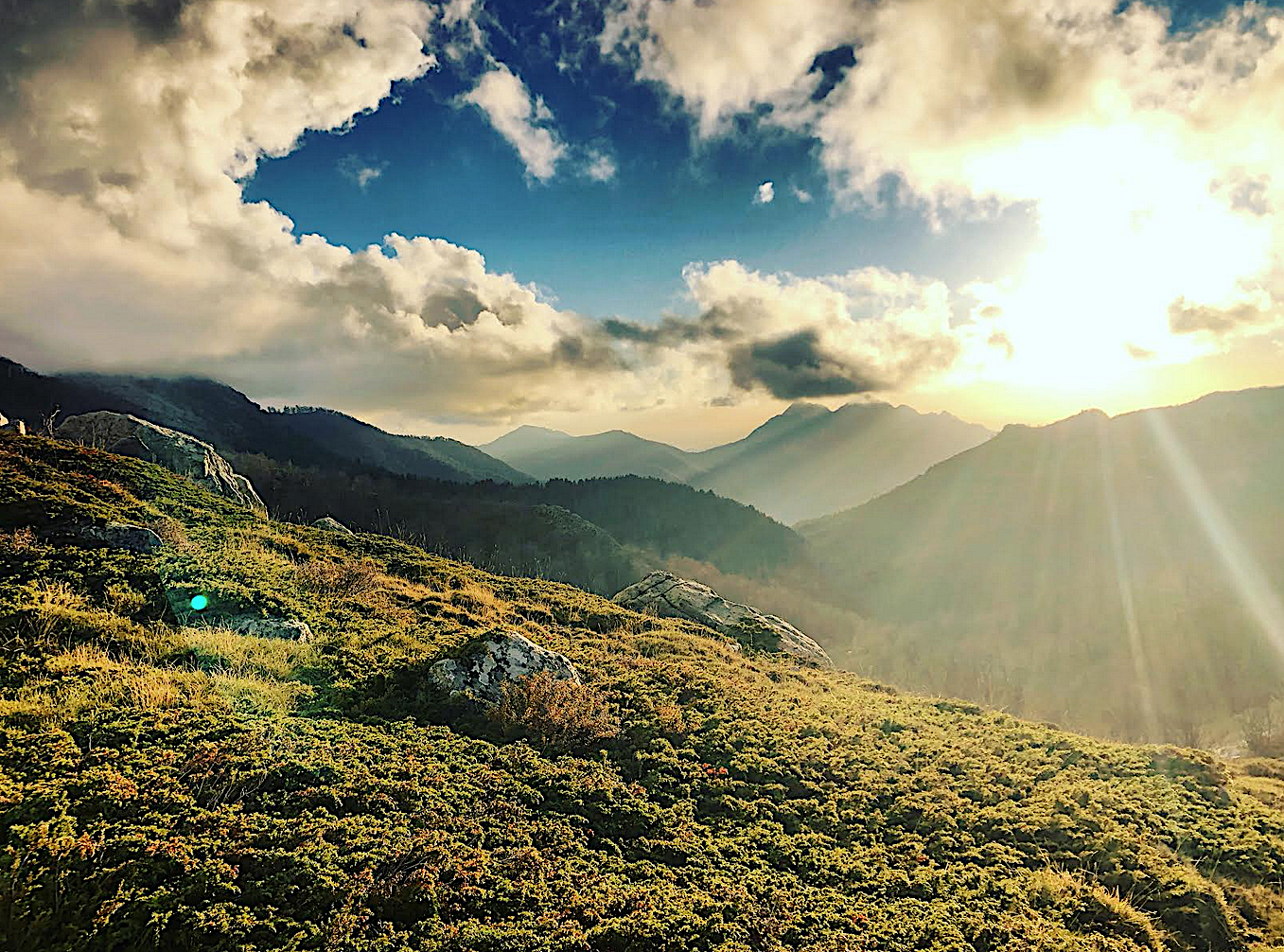 La photo du jour : le ciel tourmenté du Val d'Ese