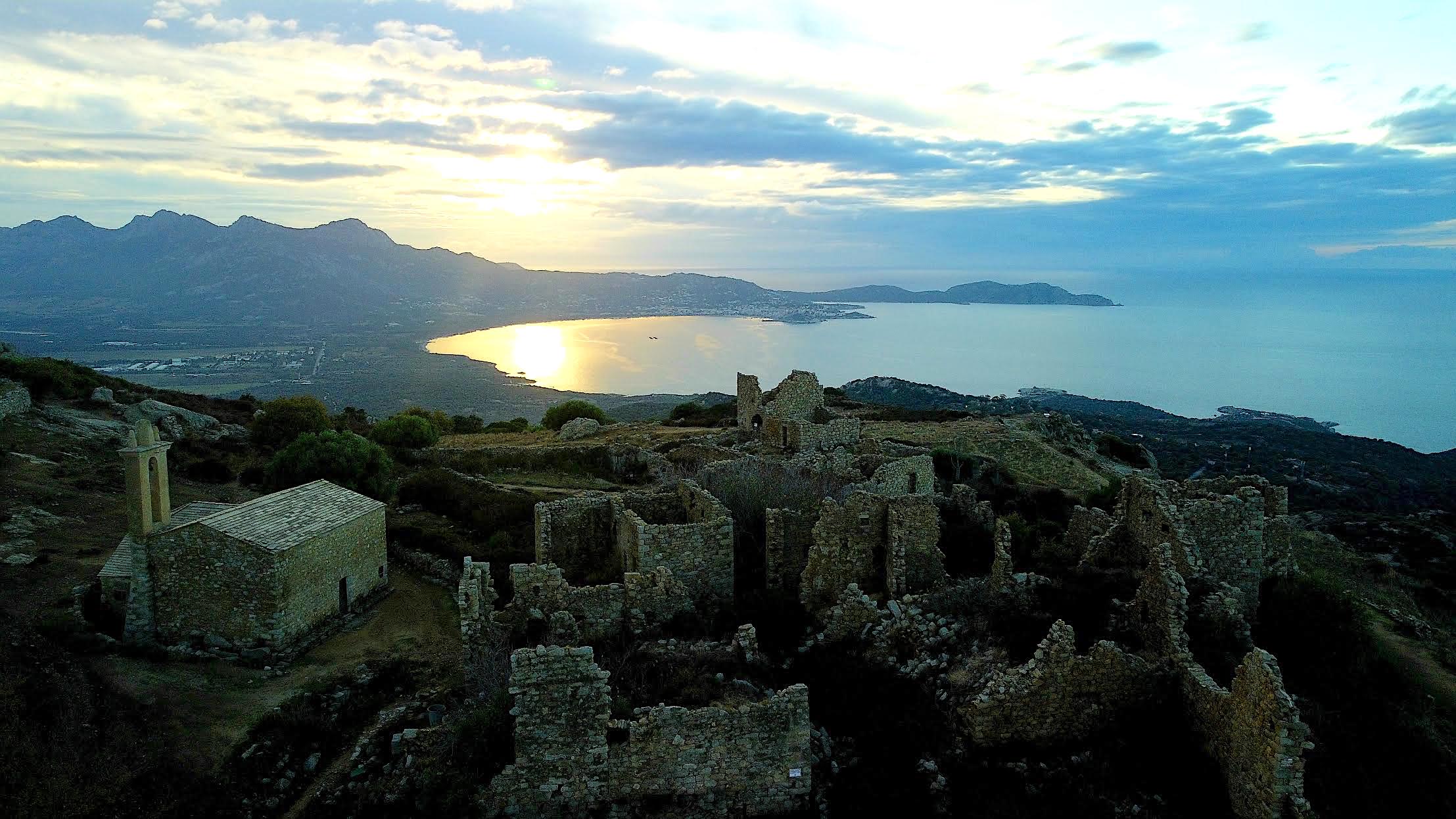 La photo du jour : quand le soleil se couche à l’horizon d'Occi…