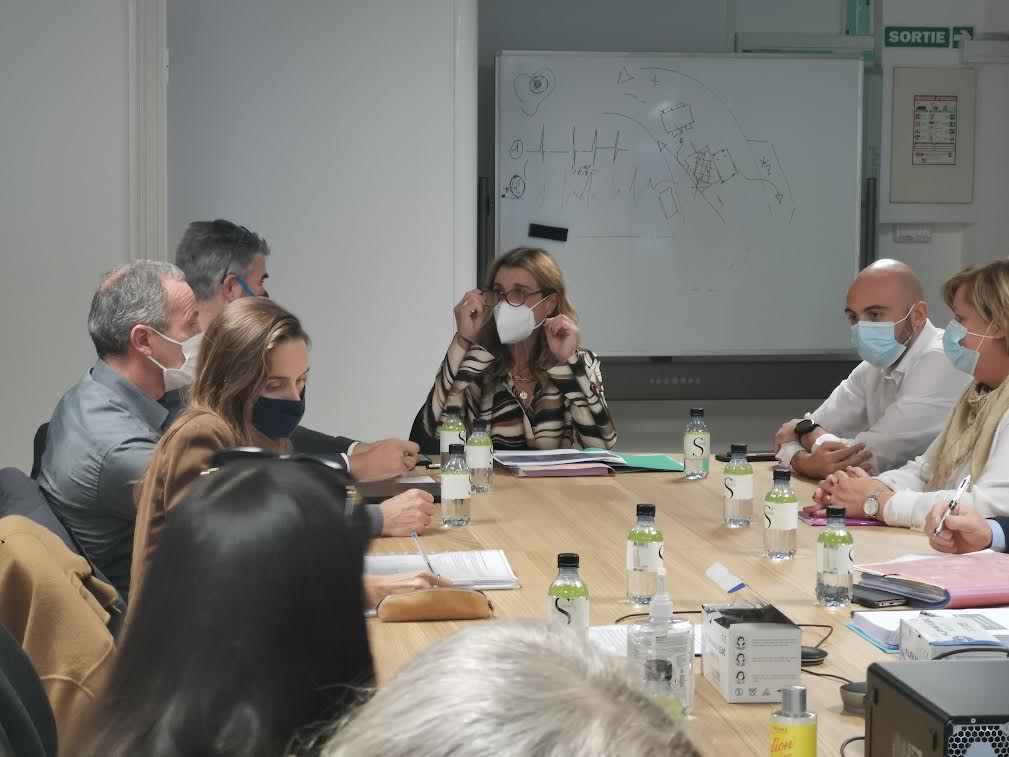 Angèle Bastiani, présidente de l’Agence du Tourisme de la Corse avec à ses côtés, Jean-Marc Ambrosiani, directeur de l’Agence de Transition Ecologique (Ademe), Nathalie Bonin, référente du tourisme durable de l’Afnor, Jean-Louis Moretti, responsable du Pôle de Développement de l’ATC, Gérard Peraldi, Secrétaire Général de l’ATC, Guy Susini, président des écolabellisés de Corse, Michel Ferrandi et Jean-Michel Pedinielli - Photo Michel Luccioni