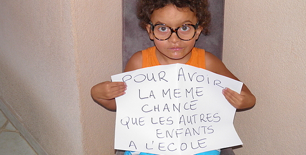 Lecci : "Autorisez les accompagnants d'Enki et des autres enfants autistes à l'école "