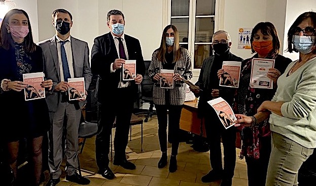 Le préfet de Haute-Corse et le procureur de la République de Bastia dans les locaux de Corsavem