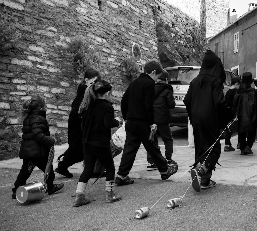 Les enfants su village