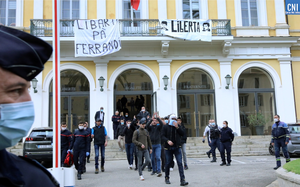 Le 22 février dernier, un groupe de jeunes avait occupé la préfecture d'Ajaccio. Photo : Michel Luccioni