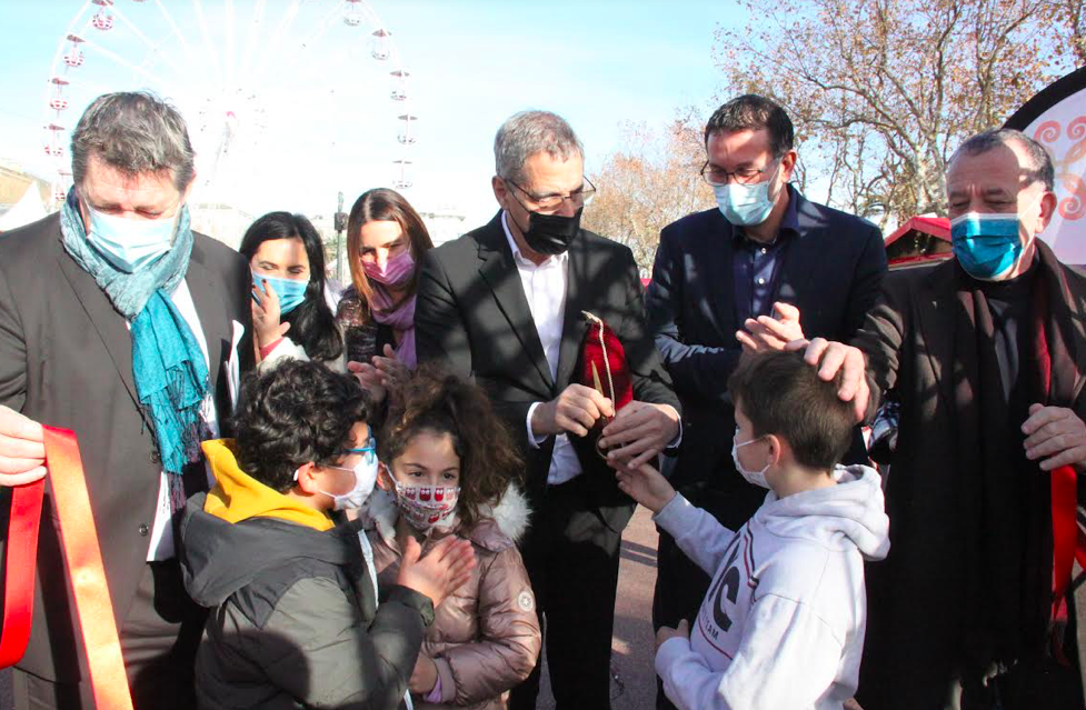 L'inauguration du marché de Noël en présence du maire, Pierre Savelli, du préfet de Haute-Corse, François Ravier et du président de la CAB, Louis Pozzo-di Borgo