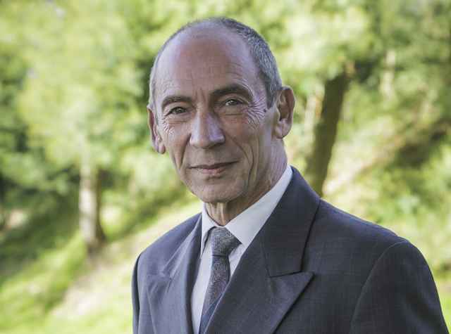 Luc-Marie Charles : "Les propositions que j’amène ne sont pas de droite ou de gauche, elles redressent juste notre pays"