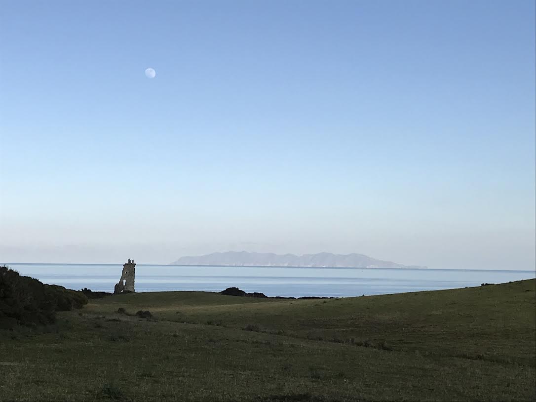 La photo du jour : la tour Santa Maria, la lune, Capraia