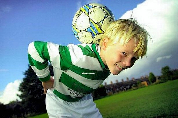 La rencontre entre Georgie et Matt Busby, un entraineur désabusé, va réserver son lot de péripéties. (DR)