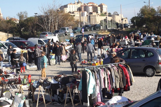 Un immense succès pour la dernière brocante de l'année à Calvi