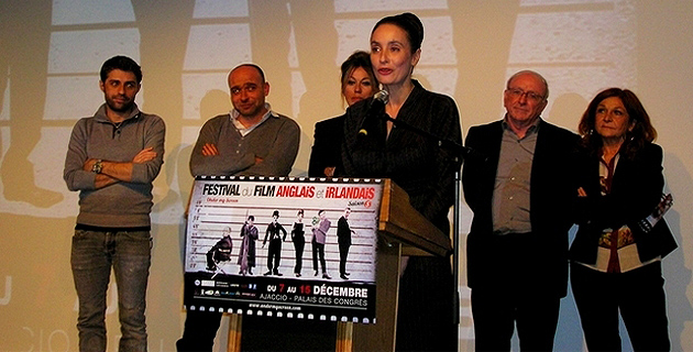 L'actrice et présidente Véronique Volta, entourée du jury lors de la soirée de clôture du festival samedi. (Photo : Yannis-Christophe Garcia)