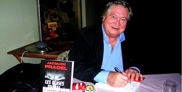Le journaliste et écrivain Jacques Pradel était récemment à Ajaccio pour présenter son dernier ouvrage "Les Génies du Mal" et rencontrer ses lecteurs à la librairie La Marge. (Photo : Yannis-Christophe Garcia)