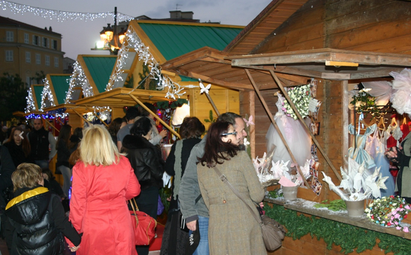 Le marché de Noël d'Ajaccio "visité" : Nouveaux vols dans quatre chalets 