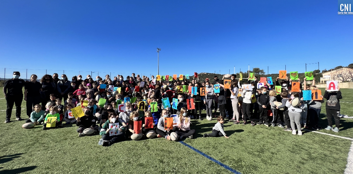 "Le rugby dans les écoles de Corse" a rencontré un immense succès auprès de 4 300 enfants de 66 écoles élémentaires.