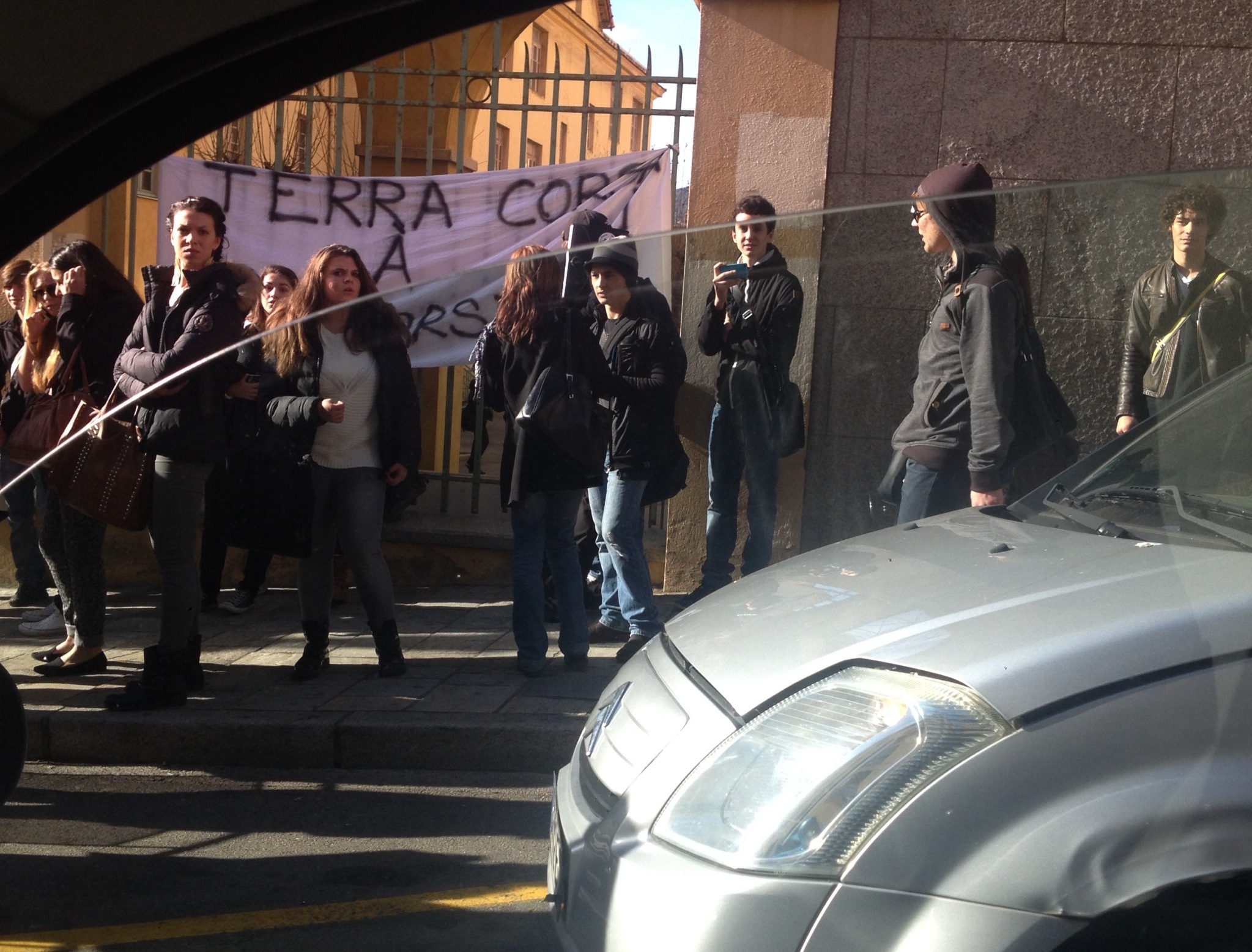 Droits de succession : Les lycéens manifestent à Ajaccio