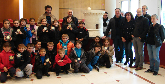 La tour de Miomo reconstituée par les élèves de Folelli