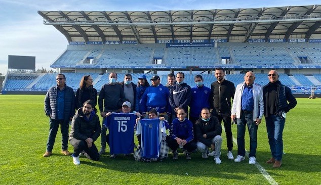Les travaileurs de l'Esat sur la pelouse de Furiani