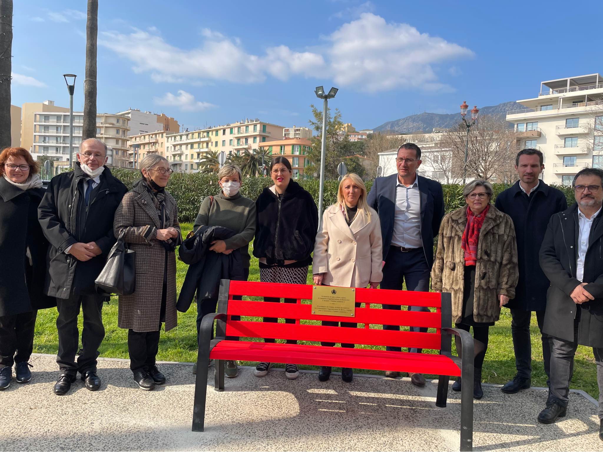 L’inauguration a eu lieu en début de journée en présence de Louis Pozzo di Borgo, président de la CAB, Emmanuelle de Gentili, adjointe à la mairie de Bastia, Lauda Giuducelli, conseillère exécutive, Anne-Laure Santucci, maire de Luri, Maria Garoby, la représentante de l’association Cine Donne, et la présidente de l’association « Femmes solidaires » Rosy Sarrola. Crédit photo CAB