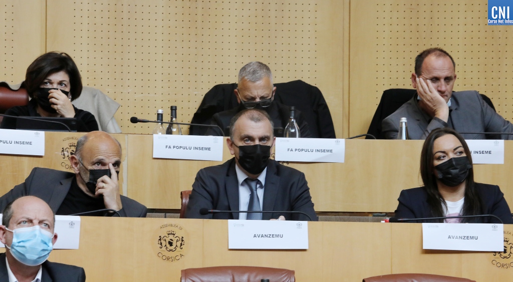 Jean Christophe Angelini et ke groupe Avanzemu. Photo Michel Luccioni.