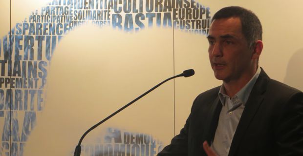 Gilles Simeoni, leader d'Inseme per Bastia, conseiller municipal, conseiller territorial, candidat à l'élection municipale du 23 mars à Bastia.