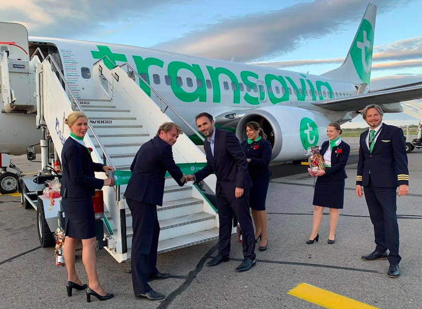 Le vol inaugural arrivé à Bastia depuis Rotterdam ce vendredi 22 avril en présence de l’équipage et de François Novella, Directeur des Concessions Aéroportuaires de Haute-Corse.