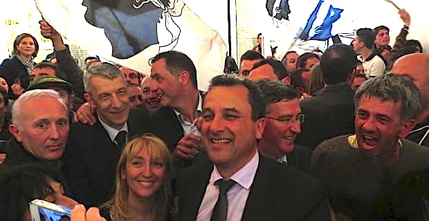L'union arc-en-ciel nationaliste-libérale-diversgauche, victorieuse à Bastia.
