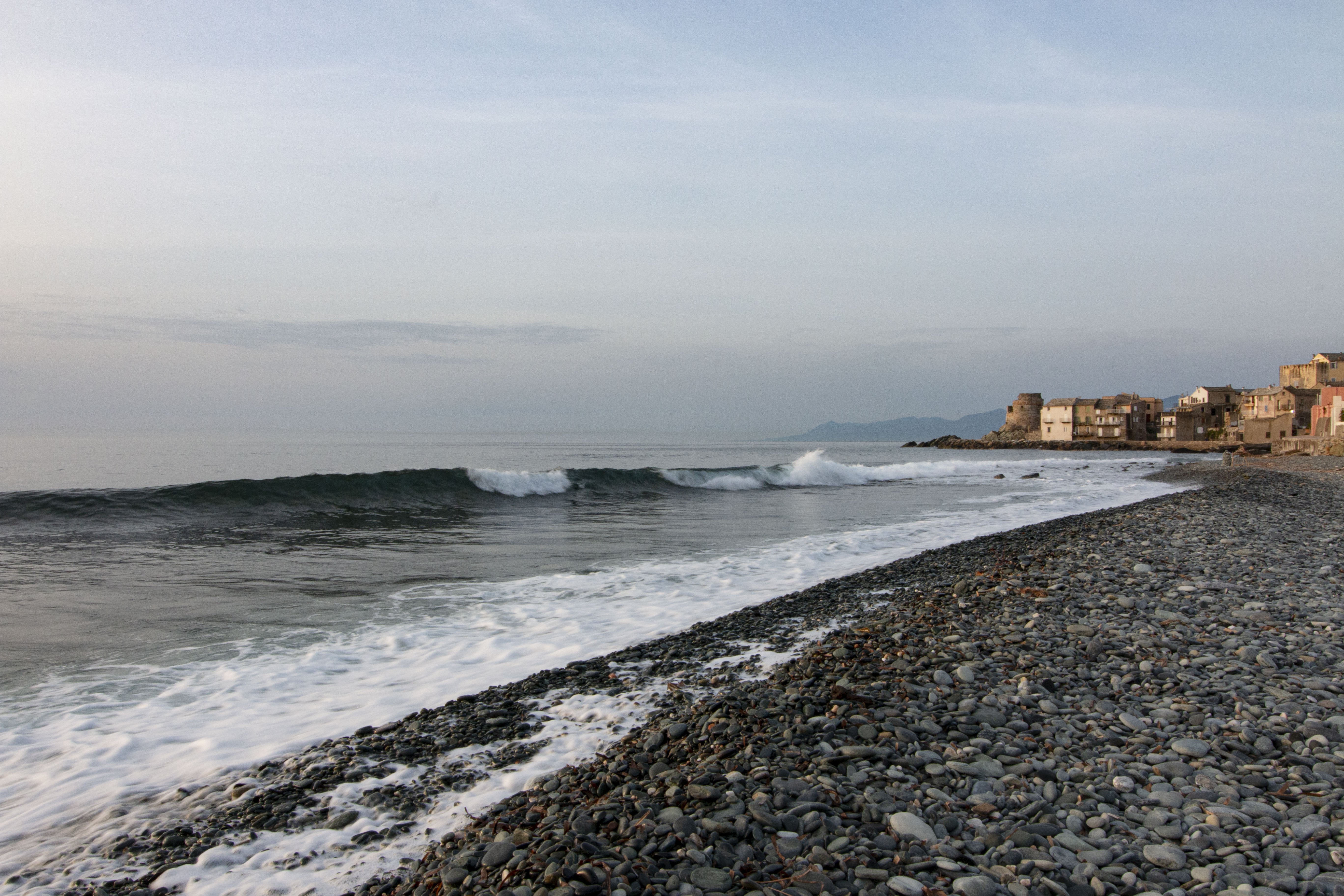 La plage d'Erbalonga (Hyacinthe Sambroni)